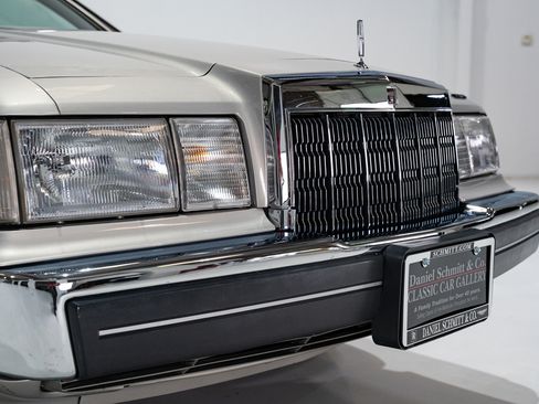 Used 1990 Lincoln Mark VII Blass image 32