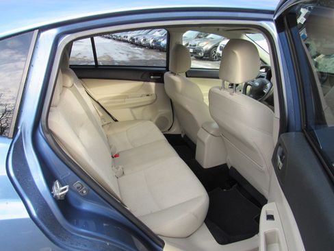 Used 2014 Subaru XV Crosstrek 2.0i Premium image 18