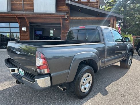 Used 2013 Toyota Tacoma 4x4 Access Cab image 6