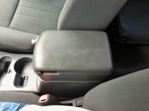 Used 2004 Nissan Frontier XE image 43