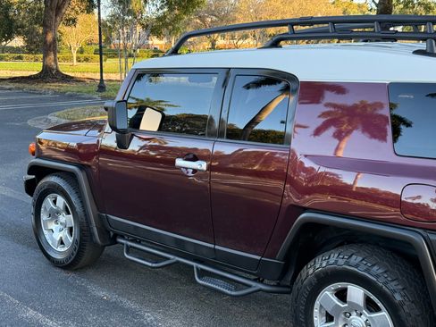 Used 2007 Toyota FJ Cruiser image 29