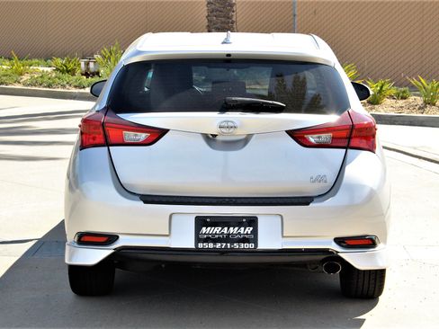 Used 2016 Scion iM image 9