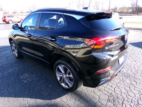 Used 2022 Buick Encore GX Select image 3
