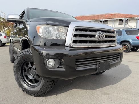 Used 2011 Toyota Sequoia Limited image 12