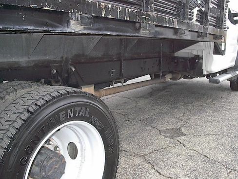 Used 2017 Ford F450 XL image 5