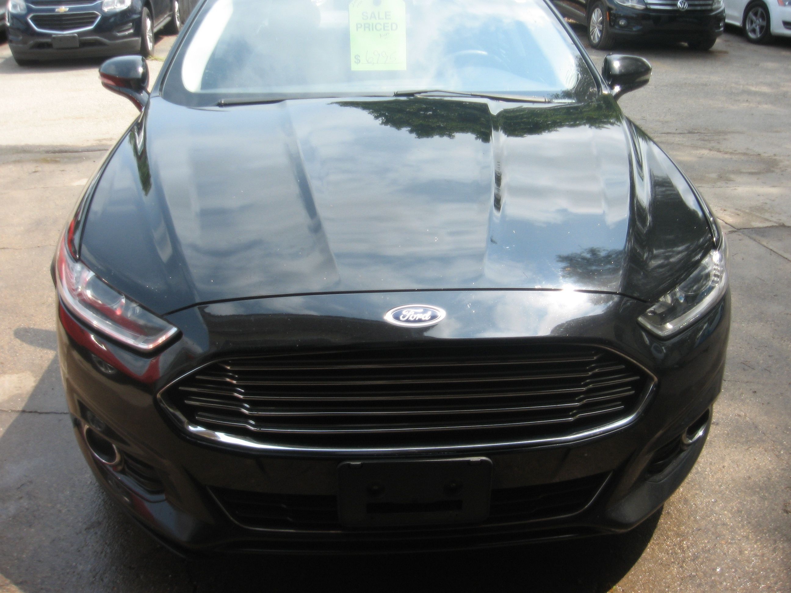 Used 2016 Ford Fusion Titanium Hybrid FWD image 2