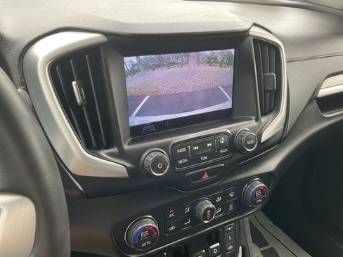 Used 2018 GMC Terrain AWD SLE image 15