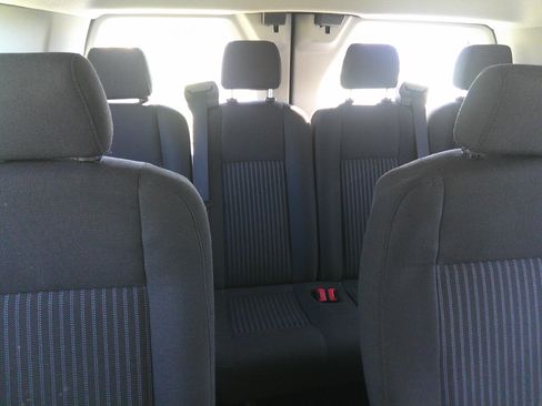 Used 2018 Ford Transit 350 XLT image 12