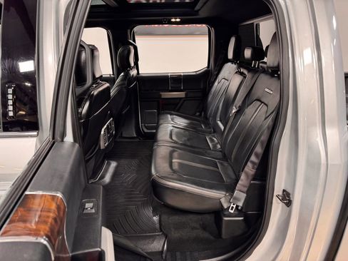 Used 2017 Ford F250 Platinum image 16