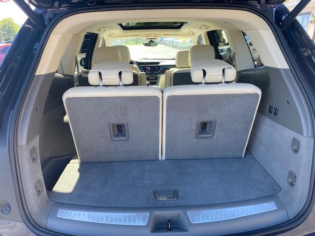 Used 2024 Cadillac XT6 AWD Premium Luxury image 18