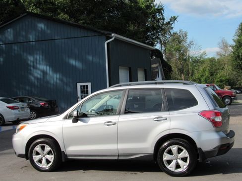 Used 2015 Subaru Forester 2.5i Premium AWD/4WD image 12