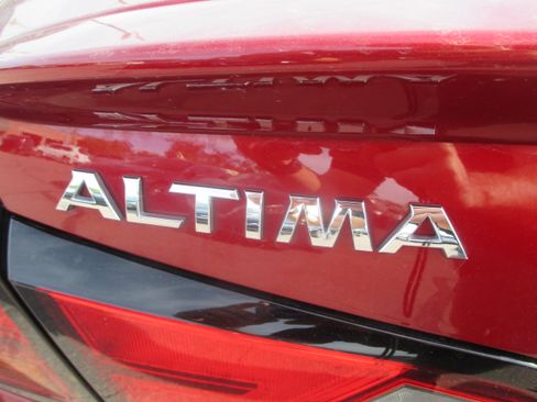 Used 2019 Nissan Altima 2.0 Platinum image 21