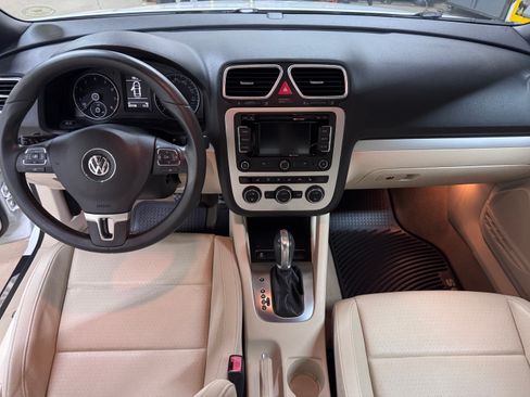 Used 2015 Volkswagen Eos Komfort image 15