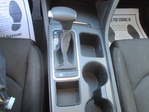 Used 2018 Kia Optima LX image 8