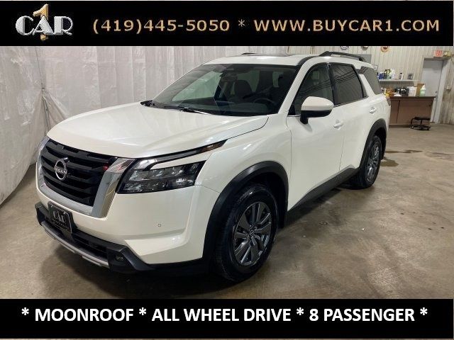 Used 2024 Nissan Pathfinder SV AWD/4WD image 1