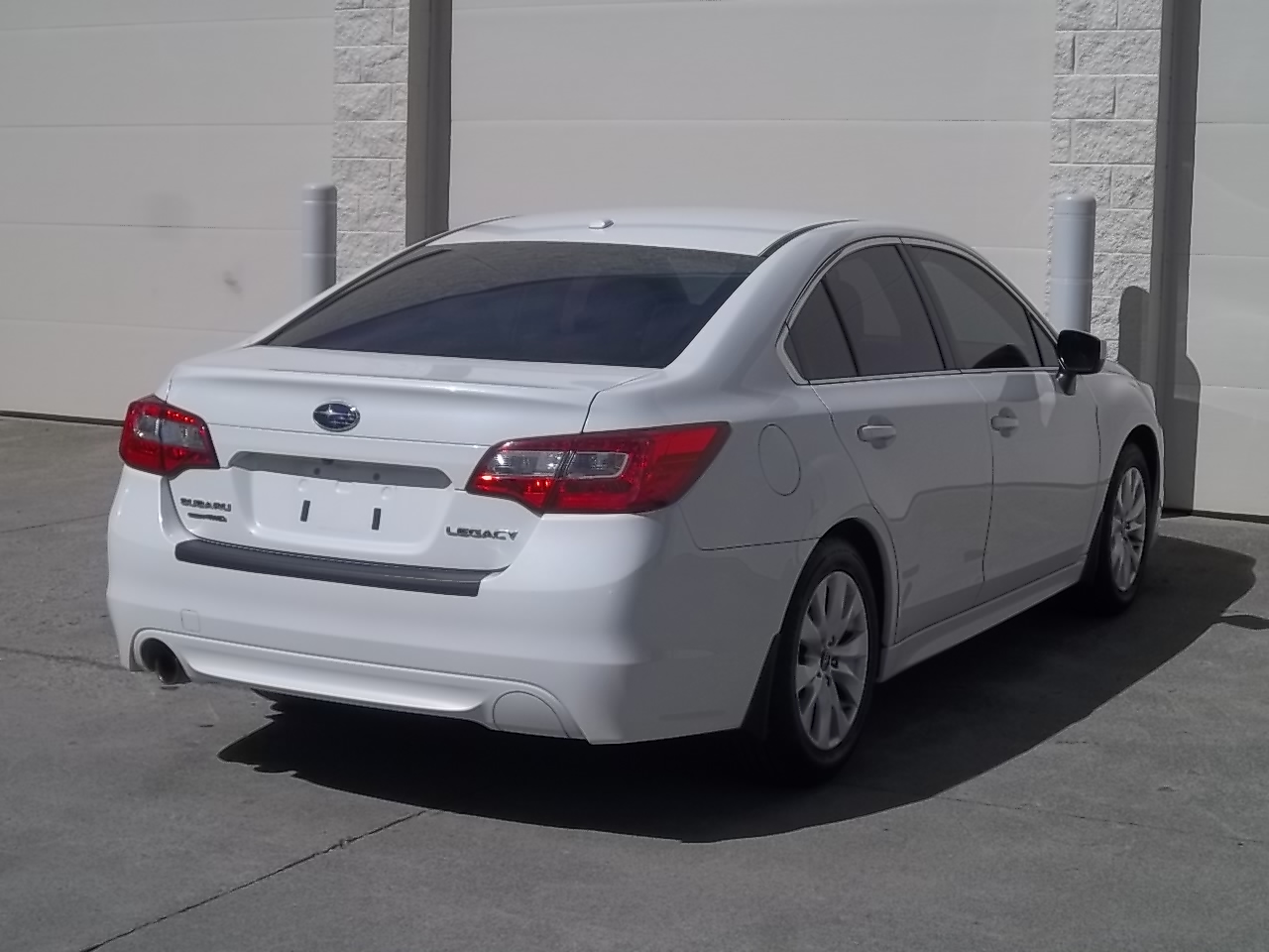 Used 2015 Subaru Legacy 2.5i Premium AWD/4WD image 4