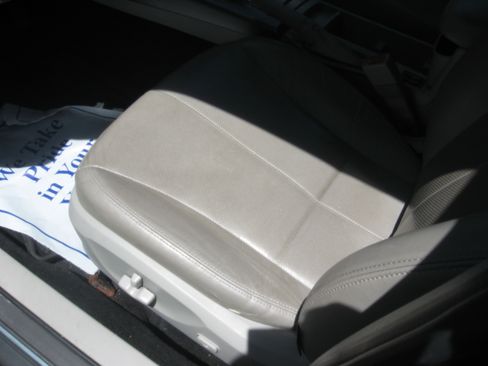Used 2012 Subaru Forester 2.5X Limited AWD/4WD image 9