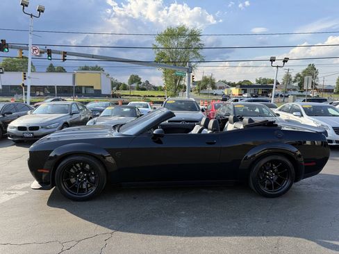 Used 2023 Dodge Challenger SRT Hellcat RWD image 10