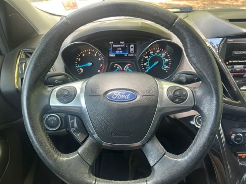 Used 2015 Ford Escape FWD Titanium image 11