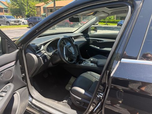 Used 2023 INFINITI QX50 AWD Luxe image 9