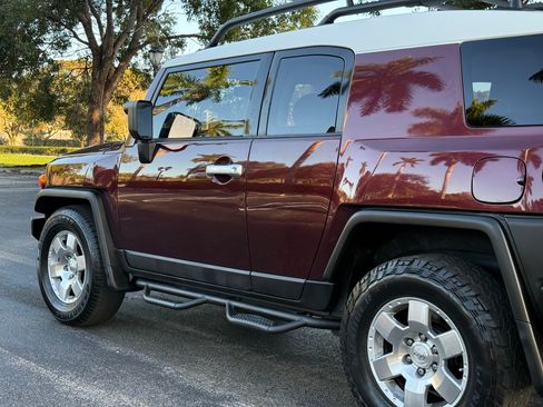 Used 2007 Toyota FJ Cruiser image 30
