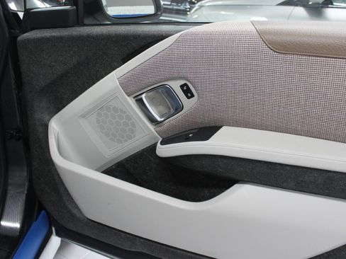 Used 2020 BMW i3 image 31