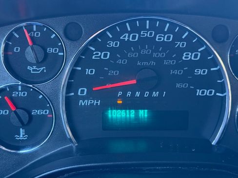 Used 2019 Chevrolet Express 2500 image 8