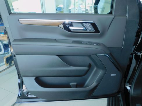New 2025 Chevrolet Tahoe High Country image 20