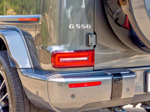 Used 2021 Mercedes-Benz G 550 G 550 image 11