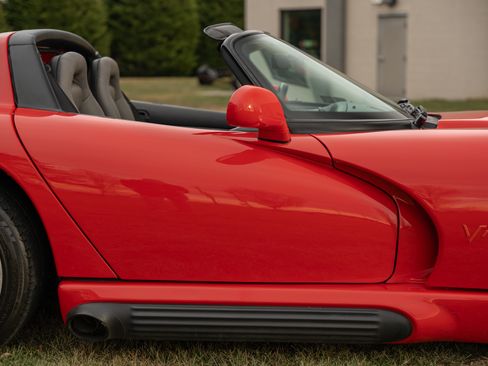 Used 1994 Dodge Viper RT/10 image 14