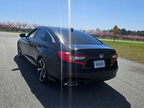 Used 2022 Honda Accord Sport image 3