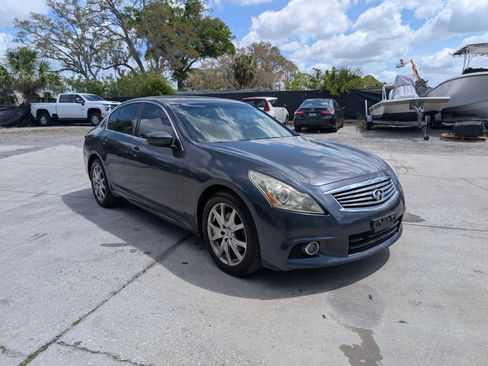 Used 2013 INFINITI G37 image 2