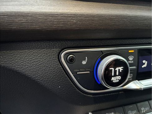 Used 2023 Audi Q5 2.0T Premium image 33