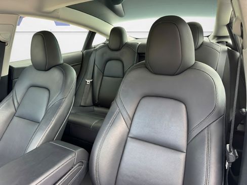 Used 2023 Tesla Model 3 Standard Range RWD image 11