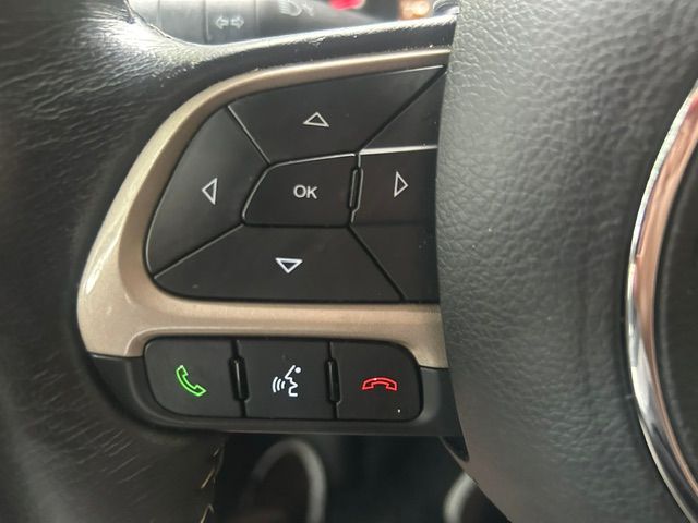 Used 2017 Jeep Renegade FWD Limited image 9