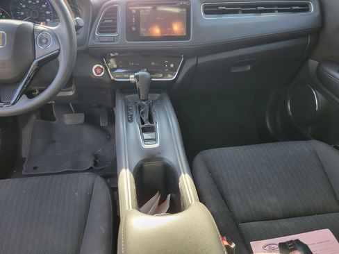 Used 2016 Honda HR-V EX image 12