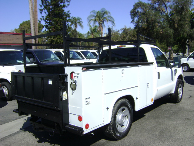 Used 2008 Ford F350 2WD Regular Cab Super Duty image 6