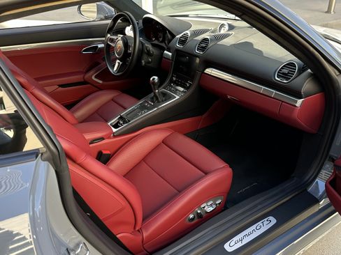 Used 2024 Porsche 718 Cayman GTS image 74