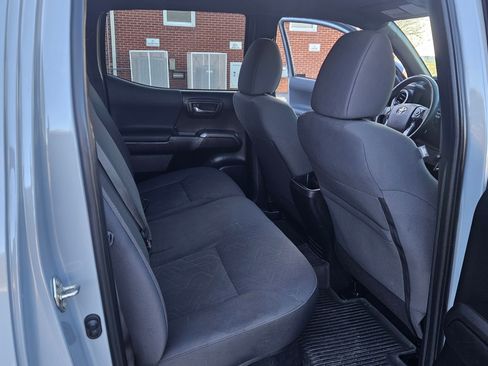 Used 2019 Toyota Tacoma image 15