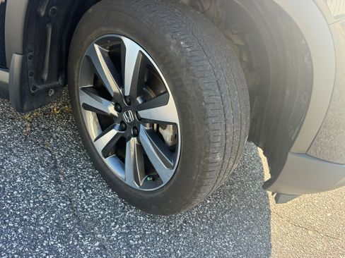 Used 2023 Honda Pilot Elite image 22