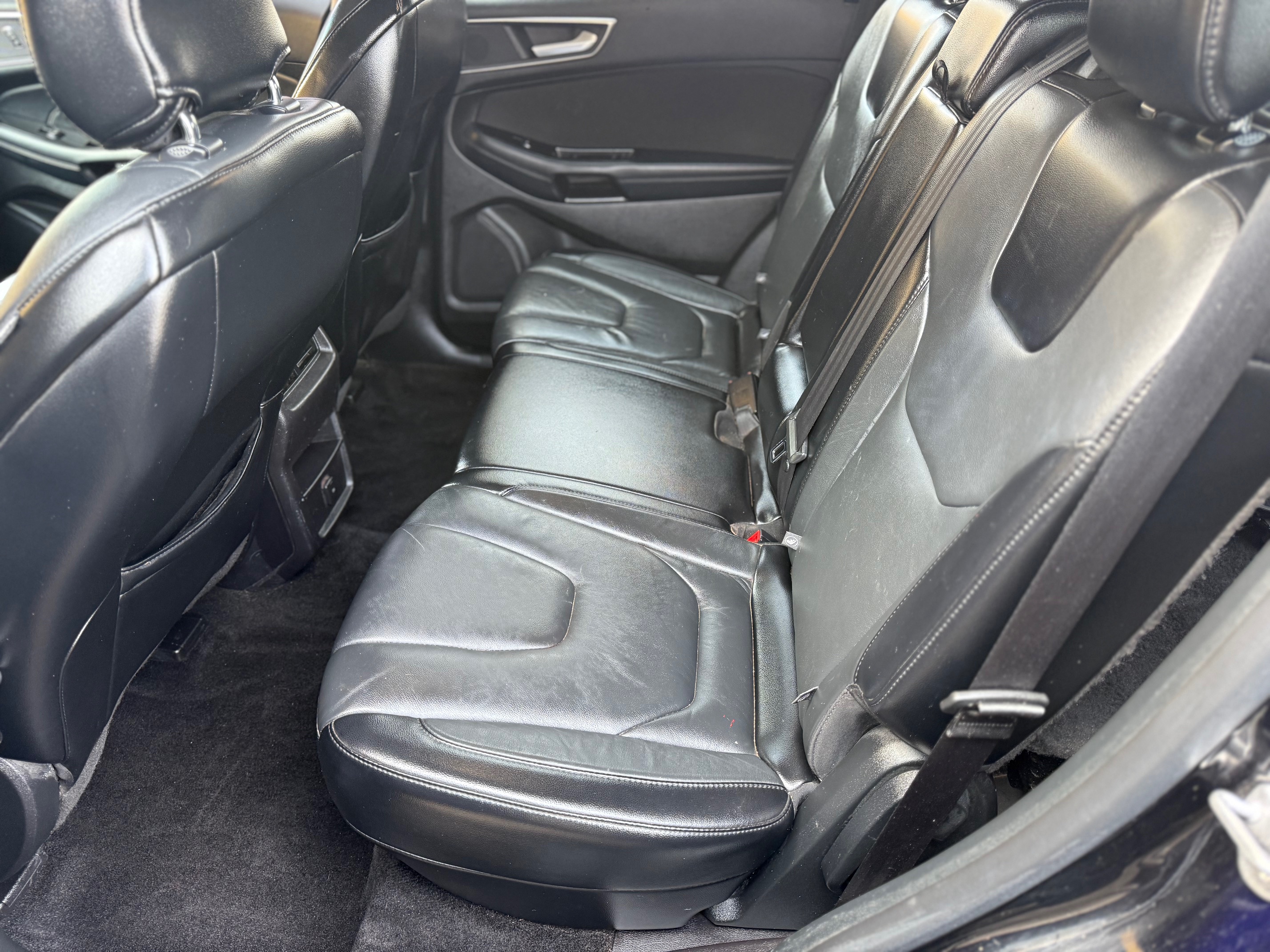 Used 2018 Ford Edge Titanium AWD/4WD image 9