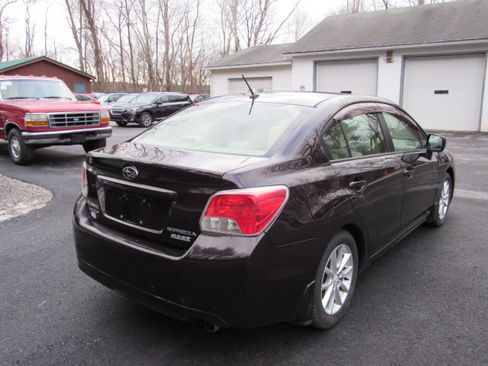 Used 2013 Subaru Impreza 2.0i Premium image 9