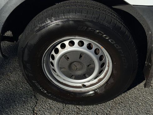 Used 2020 Mercedes-Benz Sprinter 2500 image 24