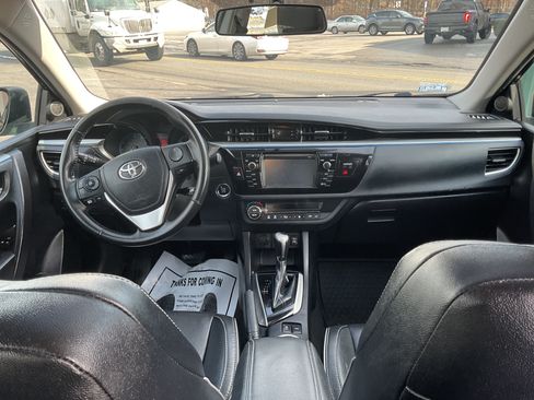 Used 2016 Toyota Corolla S Premium image 8