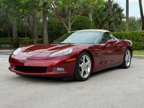 Used 2006 Chevrolet Corvette Convertible RWD image 17