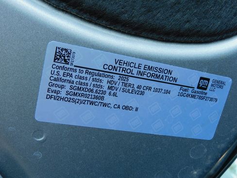 Used 2025 Chevrolet Silverado 2500 Custom image 32