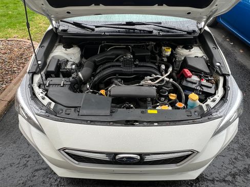 Used 2017 Subaru Impreza 2.0i Premium image 16