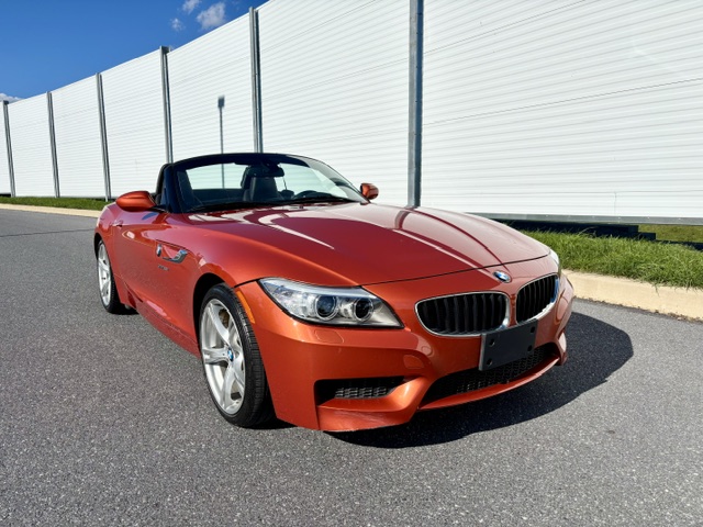 Used 2014 BMW Z4 sDrive28i RWD image 2