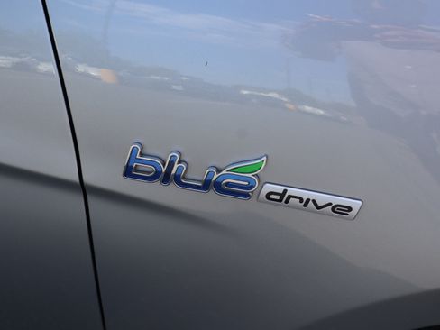 Used 2015 Hyundai Sonata Limited Hybrid FWD image 11