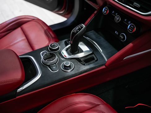 Used 2020 Alfa Romeo Stelvio Sport image 58